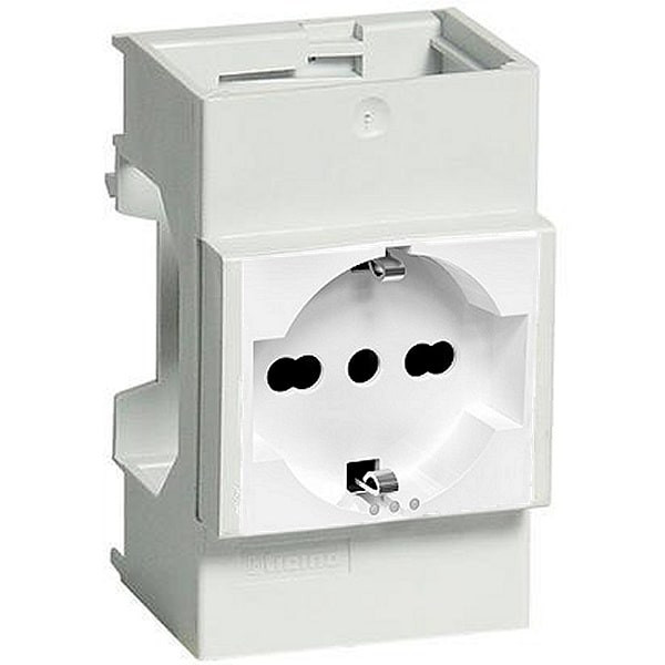 Presa schuko 2P+T 10/16A per barra DIN